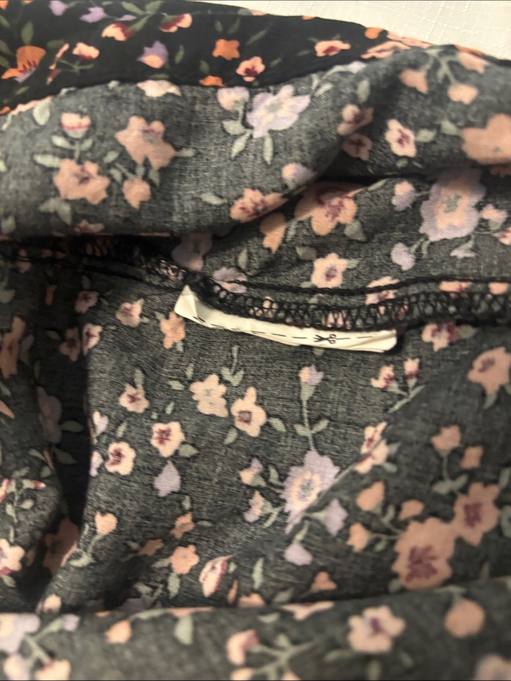 Vans Skater Slip dress SZ XL black floral print  adjustable spaghetti straps - Picture 3 of 12